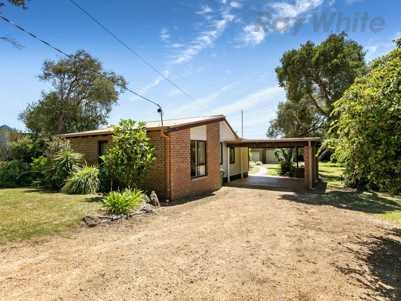 14 Blairgowrie Avenue, Blairgowrie, VIC 3942