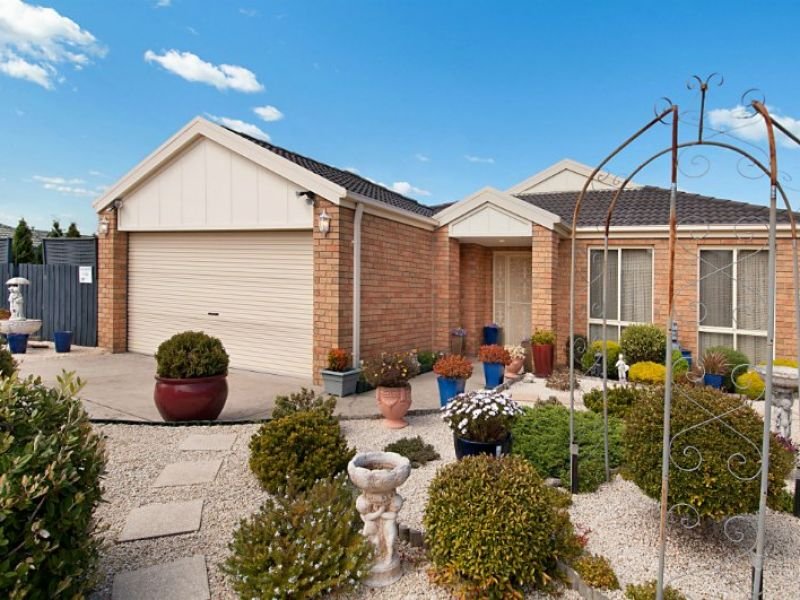 32 Caversham Drive, Mornington, Vic 3931 Property Details