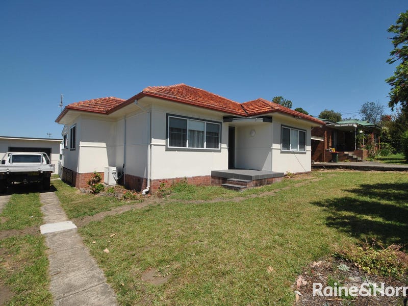 20 Cambewarra Road, Bomaderry, NSW 2541
