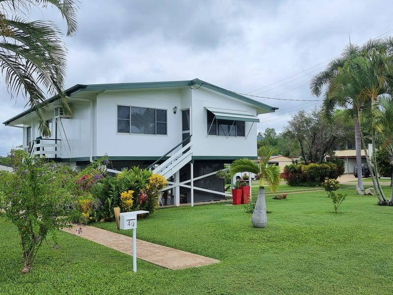 49 Station Street, Collinsville, QLD 4804