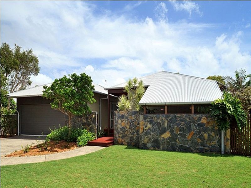 14 North Beach Place Mudjimba Qld 4564