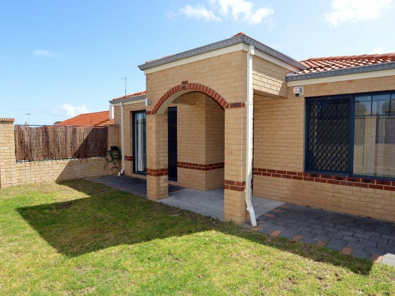 1/127 Swan Street, Tuart Hill, WA 6060 Villa for Rent