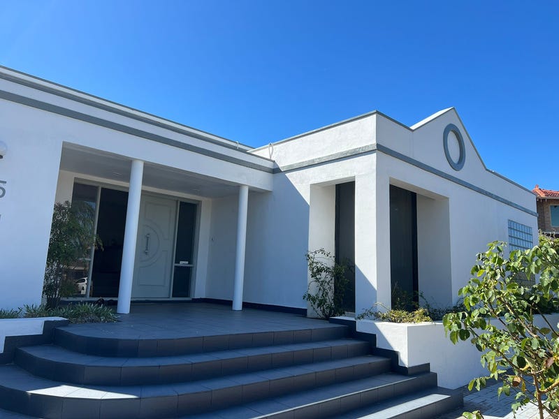 15 Edmiston Way, Winthrop, WA 6150 House for Rent