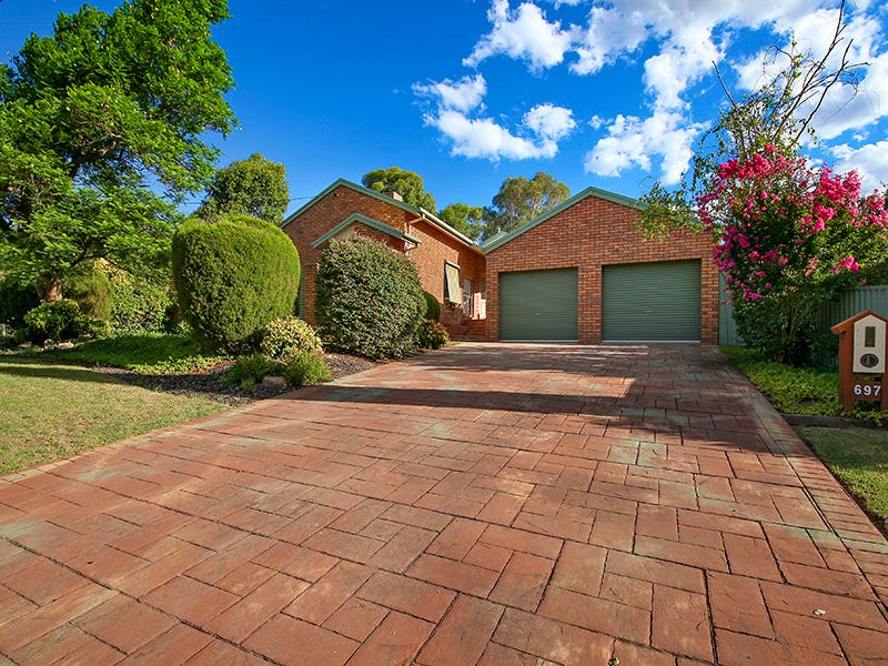 697 Hodge Street, Albury, NSW 2640 Property Details