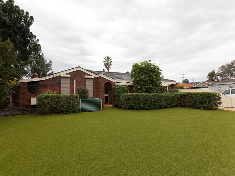 53 Dawson Avenue, Forrestfield, WA 6058