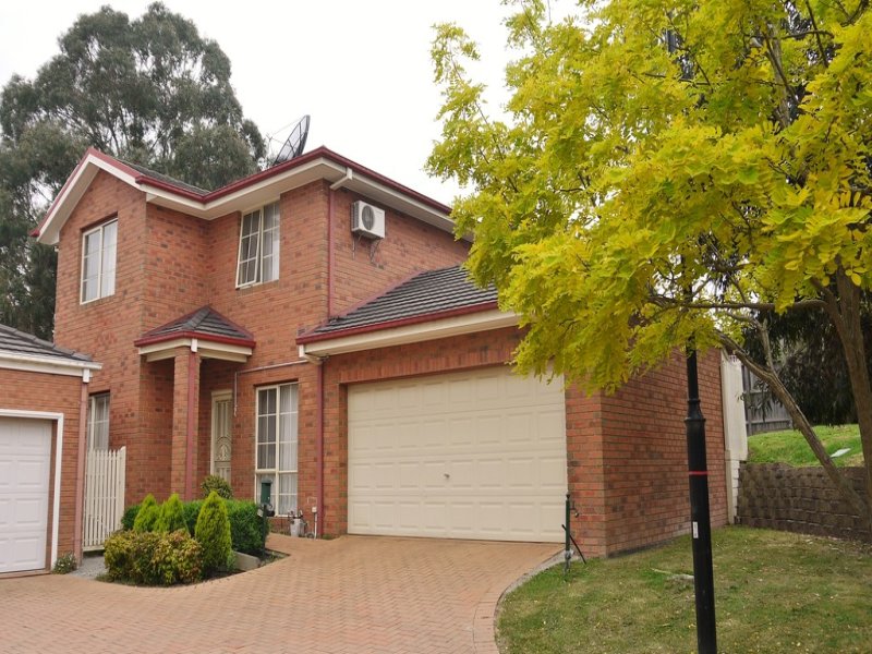 35 St Claire Walk, Doncaster East, Vic 3109