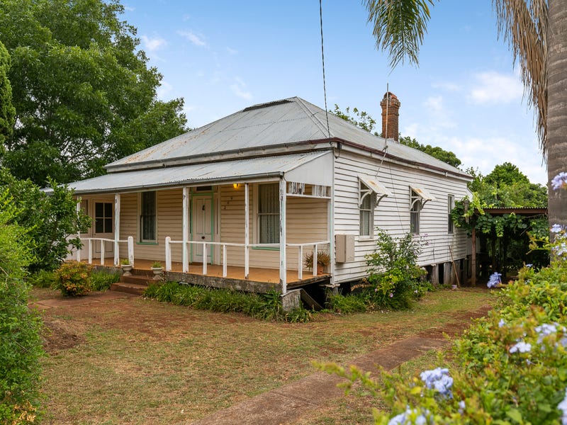 209 South Street, South Toowoomba, QLD 4350 - realestate.com.au