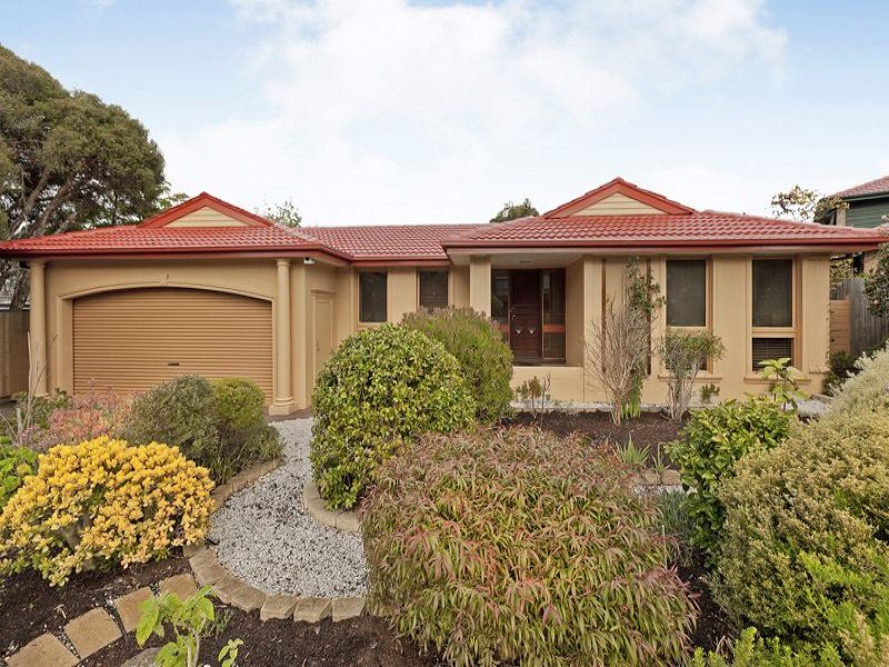 2 Harlingford Court, Wheelers Hill, Vic 3150