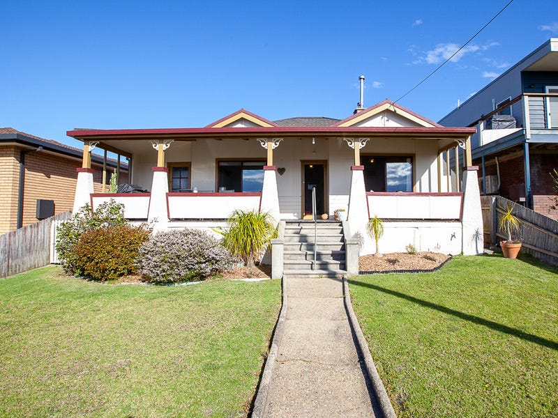 6 Young Street, Bermagui, NSW 2546 House for Rent