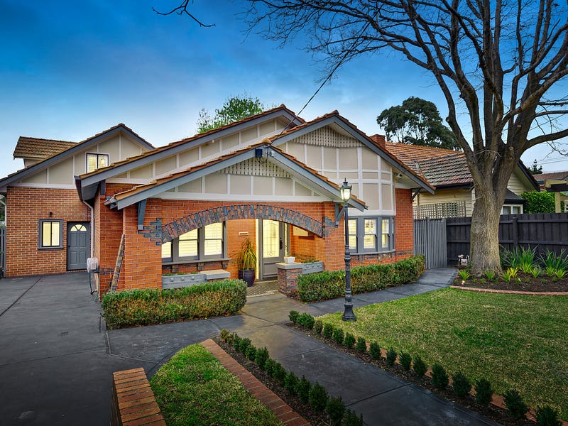 210 Centre Road, Bentleigh, Vic 3204 - Property Details