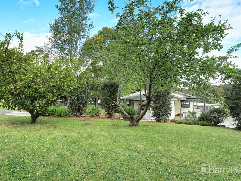 5 Outlook Road, Emerald, VIC 3782