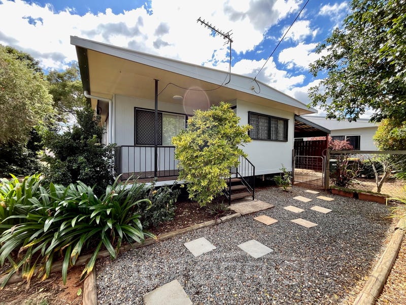 17 Rains Street, Mareeba, Qld 4880 House for Sale