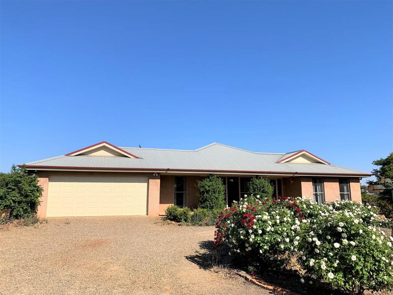 81 Tipperary Lane, Young, NSW 2594 Property Details