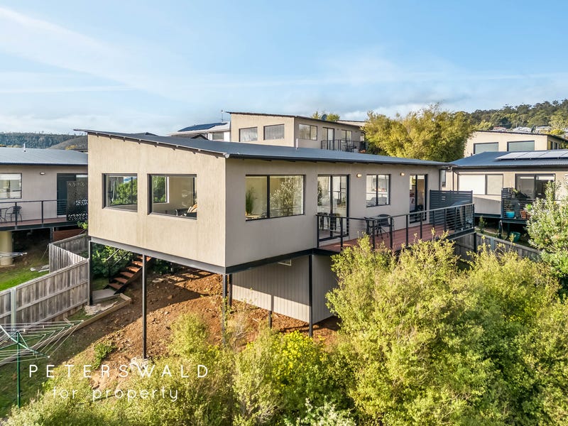 2/12 Paige Court, Warrane, Tas 7018 Property Details