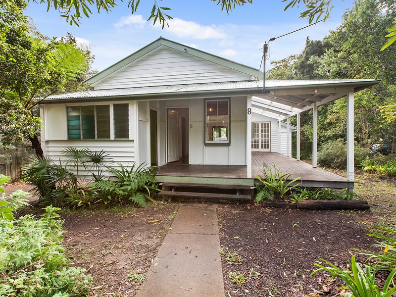 8 Queen Street, Cooran, Qld 4569 Property Details