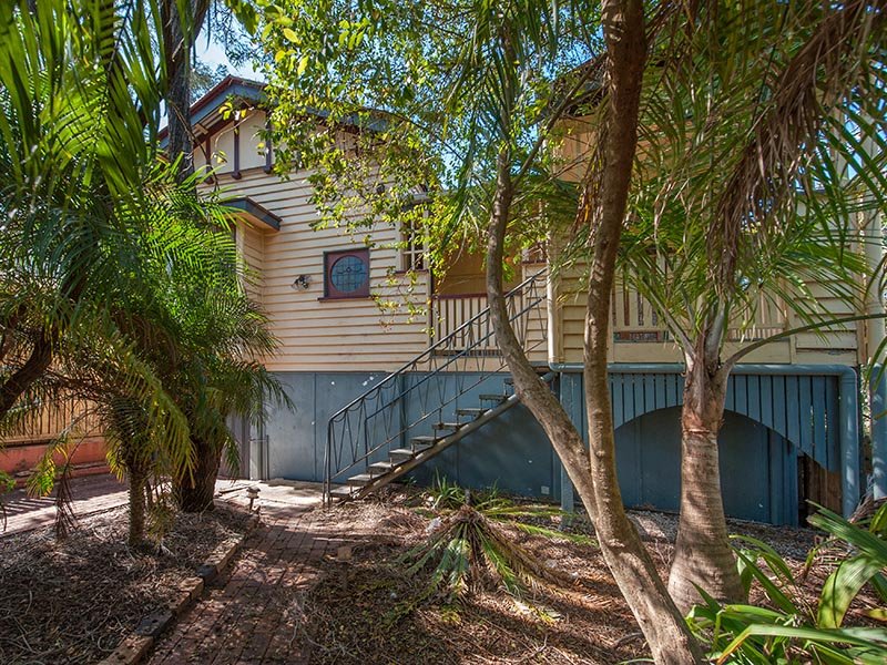 9 Gracemere Street, Newmarket, Qld 4051 Property Details