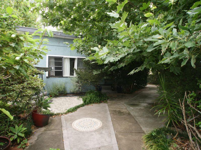 406 Princes Hwy, Bomaderry, NSW 2541 Property Details