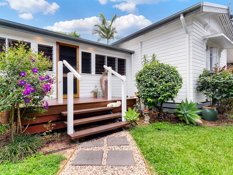 29 Mona Street, Whitfield, Qld 4870 Property Details