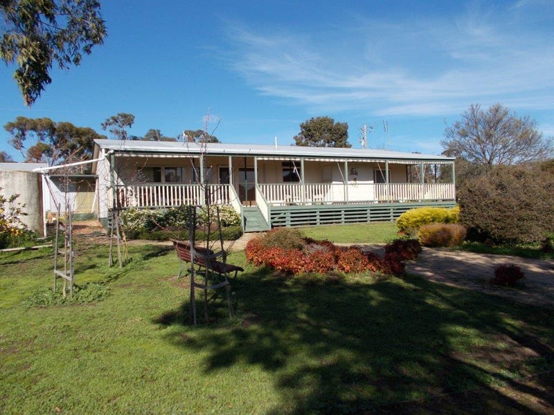 418 Pomonal Road, Stawell, Vic 3380 Property Details