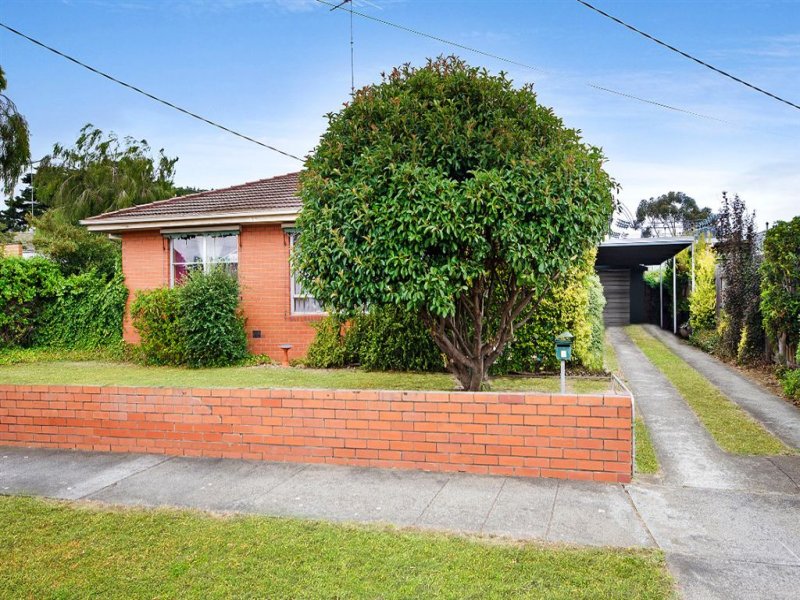 1 Young Street, Breakwater, Vic 3219 Property Details