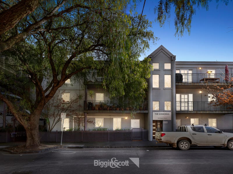 18/200 Brighton Street, Richmond, Vic 3121 Property Details