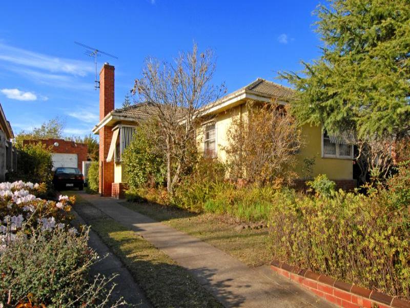 19 Victory Boulevard, Ashburton, Vic 3147 Property Details