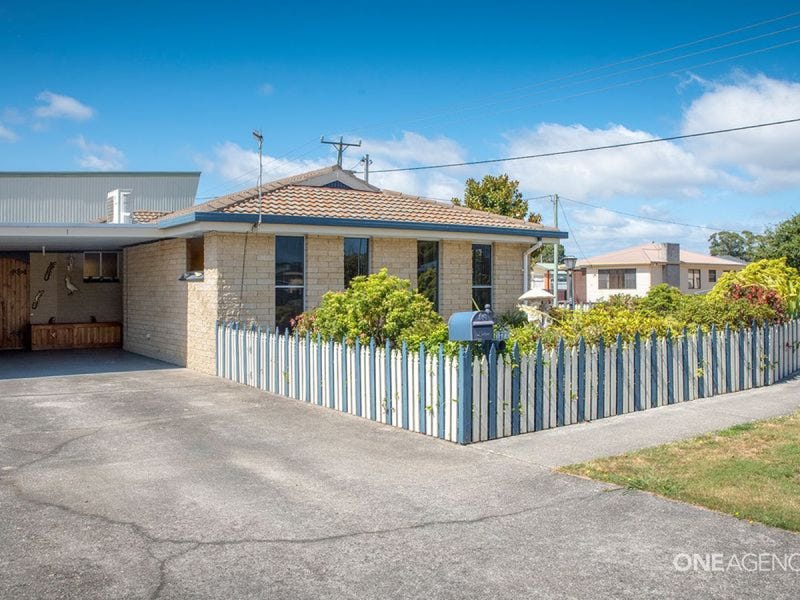 1/73 Saunders Street, Wynyard, TAS 7325