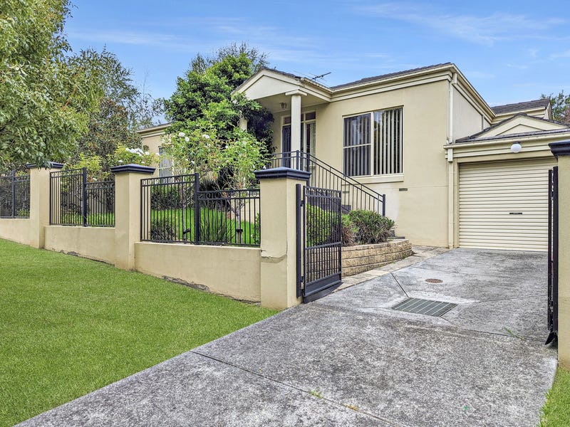 1/5860 Peel Street, Berwick, VIC 3806