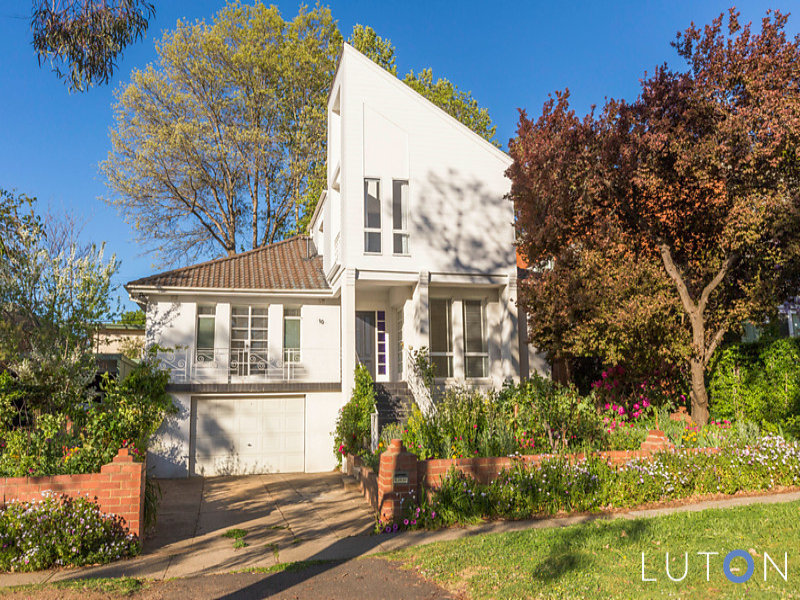 10 Hopetoun Circuit, Deakin, ACT 2600 Property Details