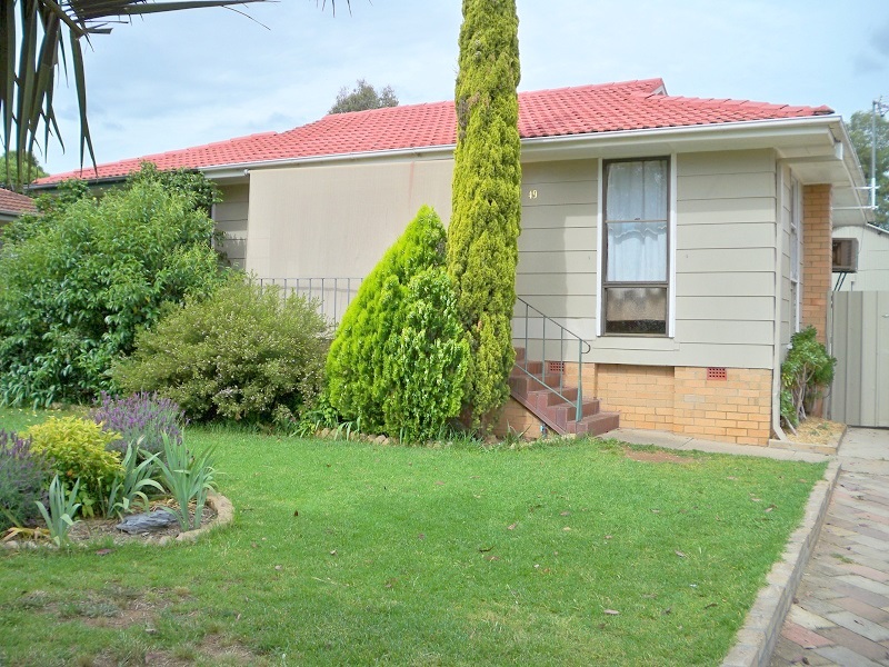 49 Victor Street, Cowra, NSW 2794 Property Details
