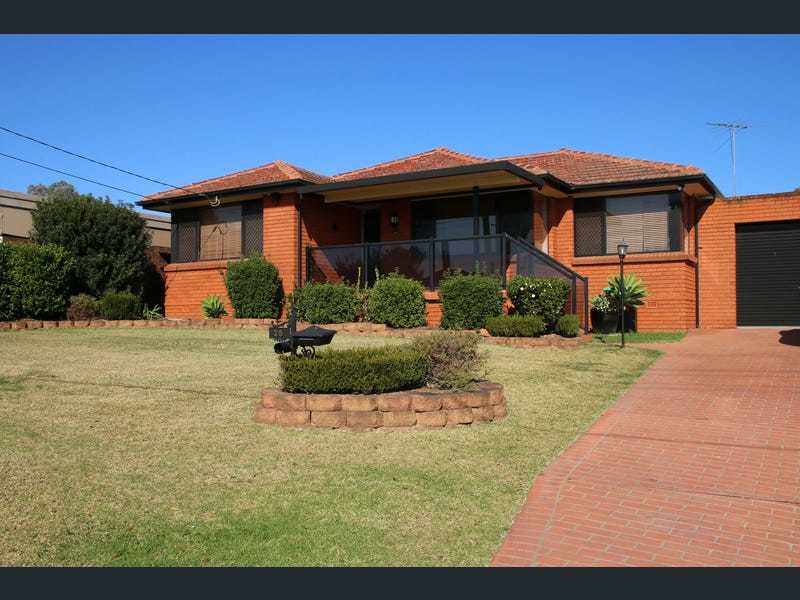 25 Jack O'Sullivan Road, Moorebank NSW 2170