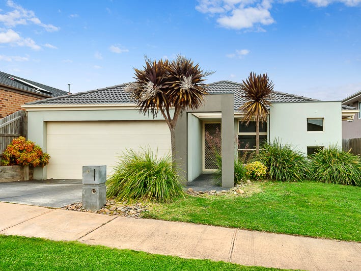 37 Marthas Ridge Drive, Mount Martha, VIC 3934