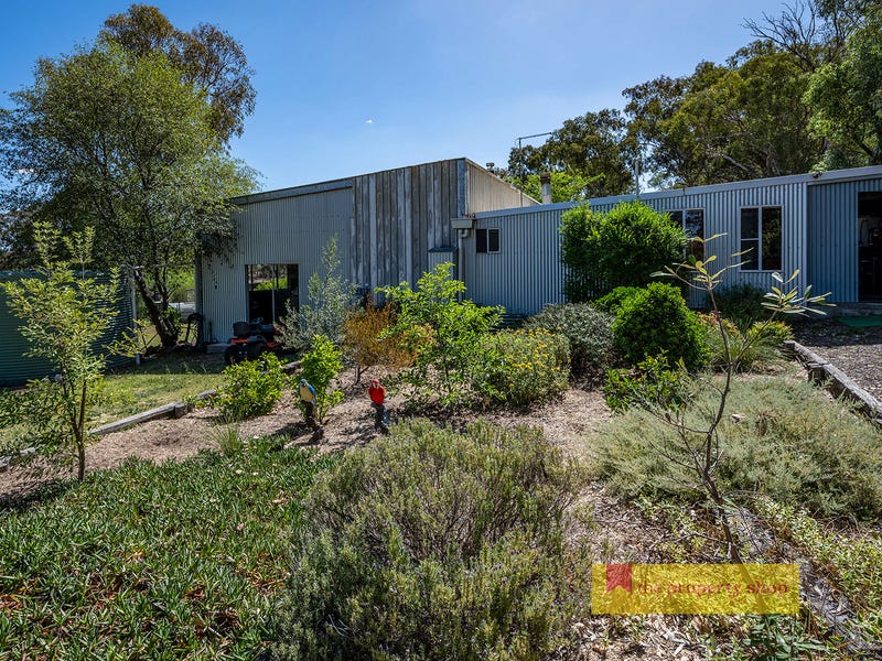 2529 Walker Street, Coolah, NSW 2843 House for Rent