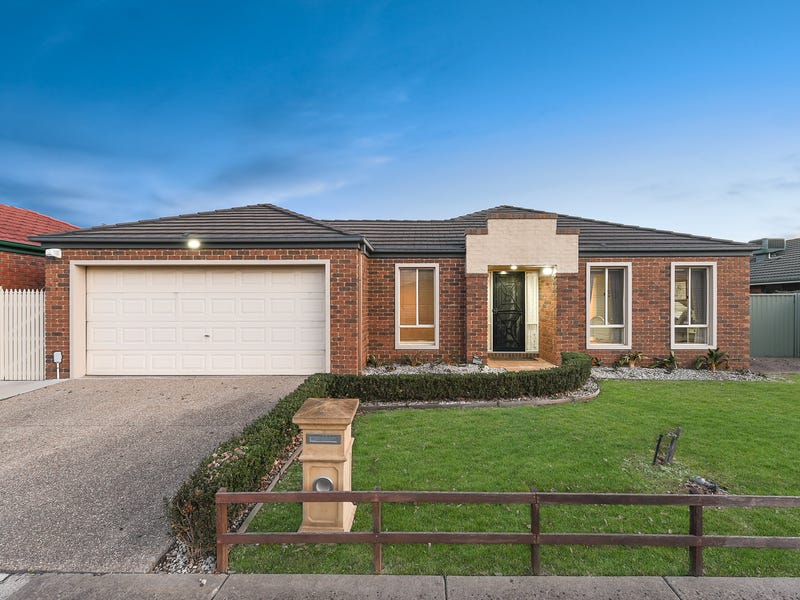 21 Hunt Club Boulevard, Cranbourne East, VIC 3977
