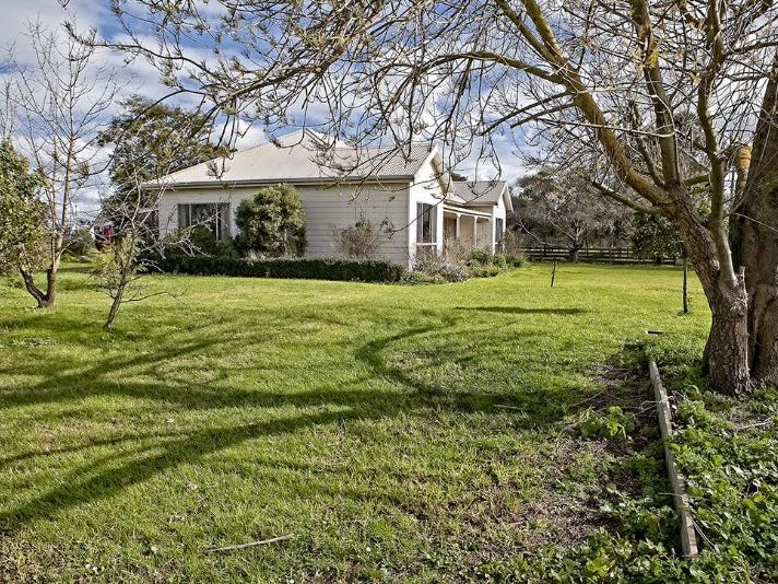190 Parish Road, Iona, VIC 3815
