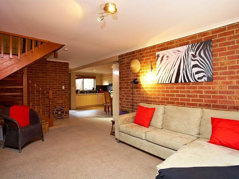 4 366 Melrose Drive Tullamarine