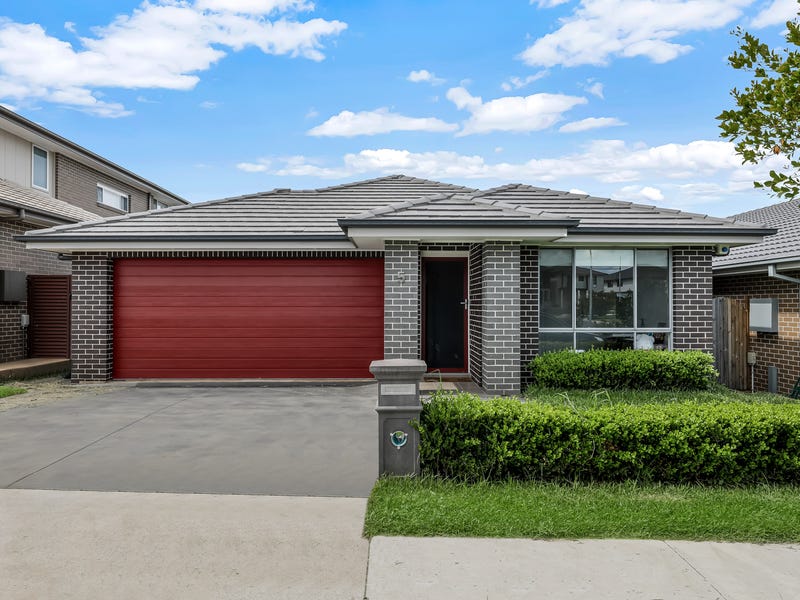 5 Goss Loop, Oran Park, NSW 2570 House for Sale