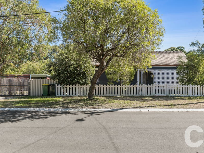 4 Munday Way, Medina, WA 6167 Property Details