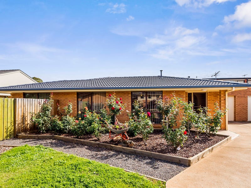 4/22 Creek Street, Melton South, Vic 3338