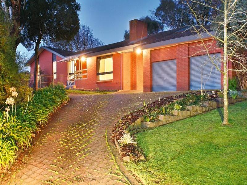 2 Woodside Court, Ballarat North, VIC 3350