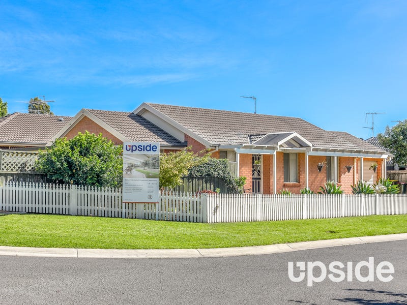 19 Brookview Street, Currans Hill, NSW 2567