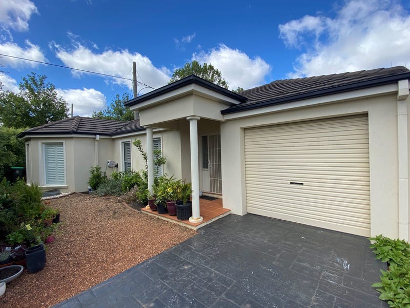 3/32 Bay Street, Golden Square, VIC 3555