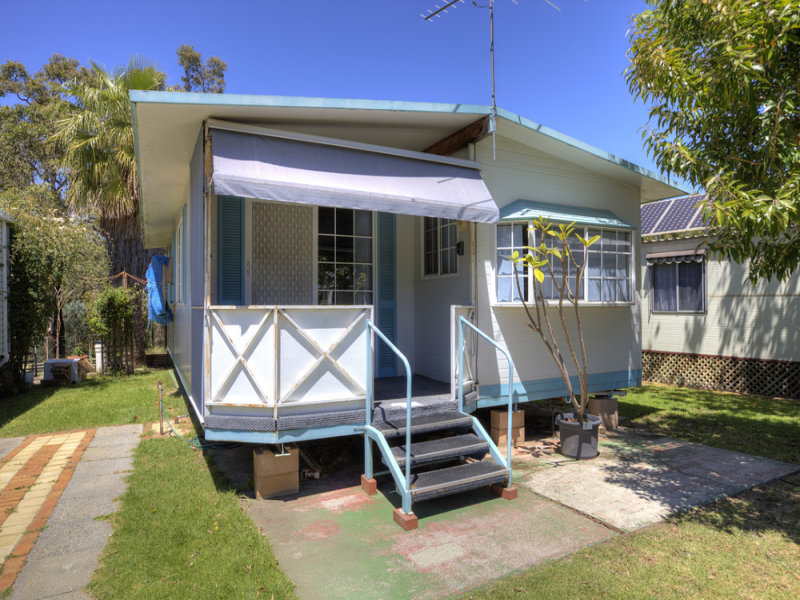 14/351 Hawtin Road, Forrestfield, WA 6058 Property Details