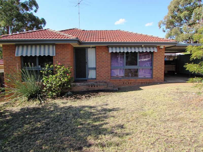 31 Lightwood St, Ambarvale, NSW 2560 Property Details