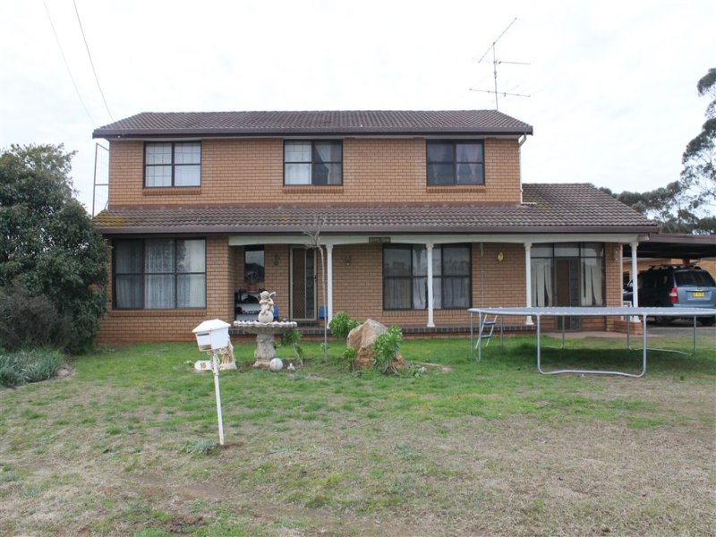 15 Old Hospital Road, West Wyalong, NSW 2671