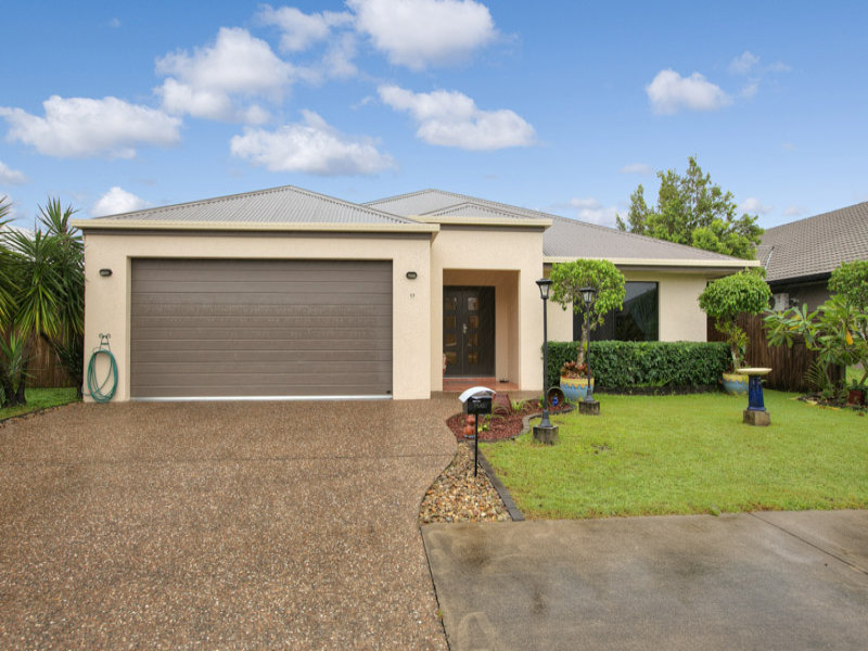 17 seton street trinity park qld 4879