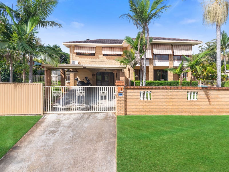 1 Ling Place, Palm Beach, Qld 4221 House for Sale