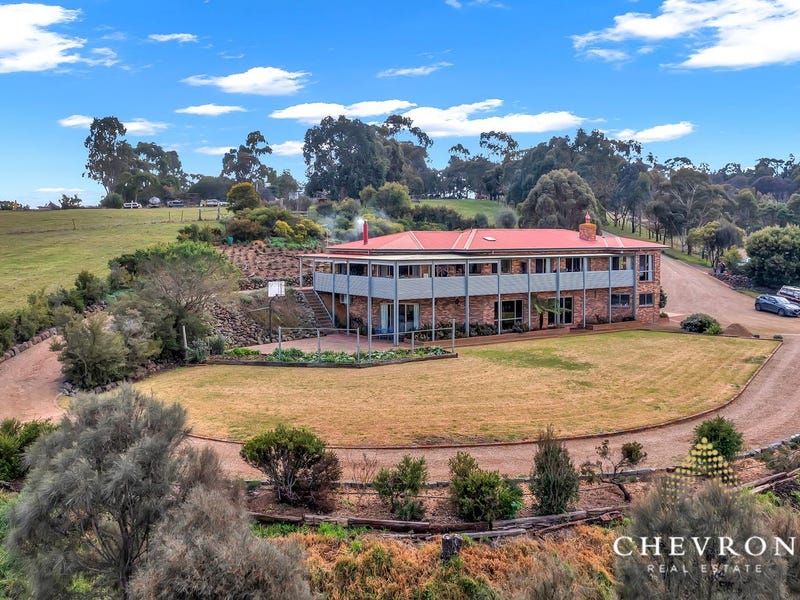 65 Kinnear Road, Mickleham, VIC 3064