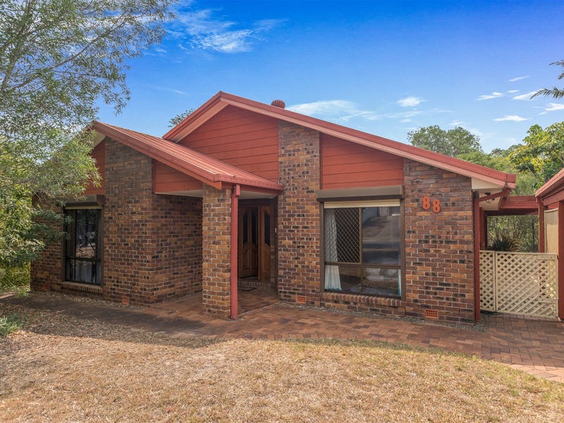 88 Greenford Street, Chapel Hill, QLD 4069