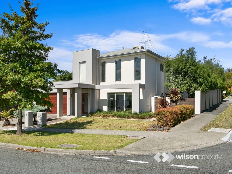 15 Henry Street, Traralgon, Vic 3844 Property Details